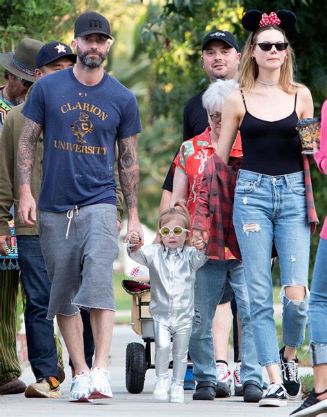 adam levine wife and children.